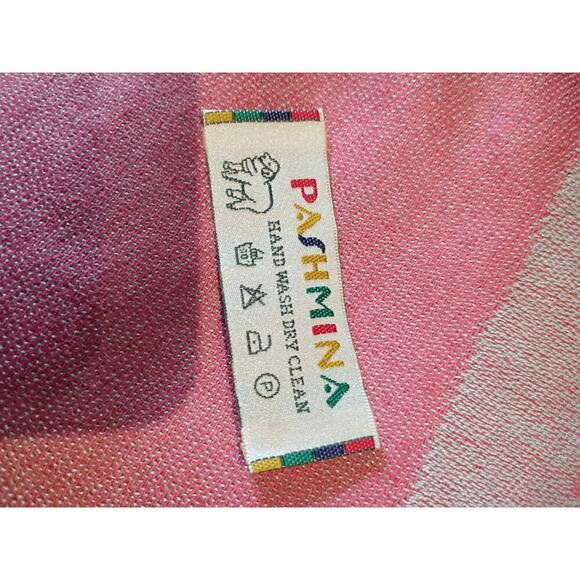 Pashmina Scarf Wrap Pink Fringe Classic - Picture 4 of 5